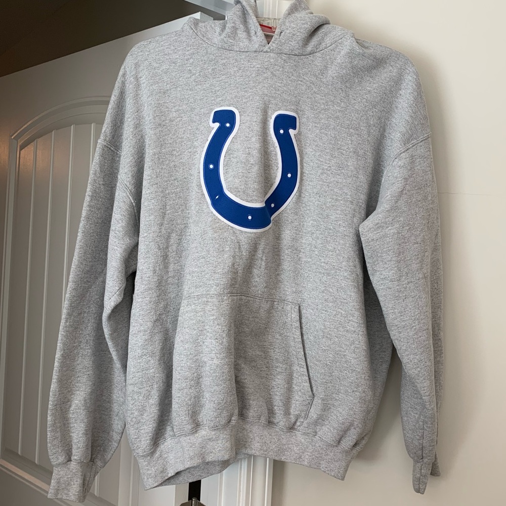 Colts sweatshirt.